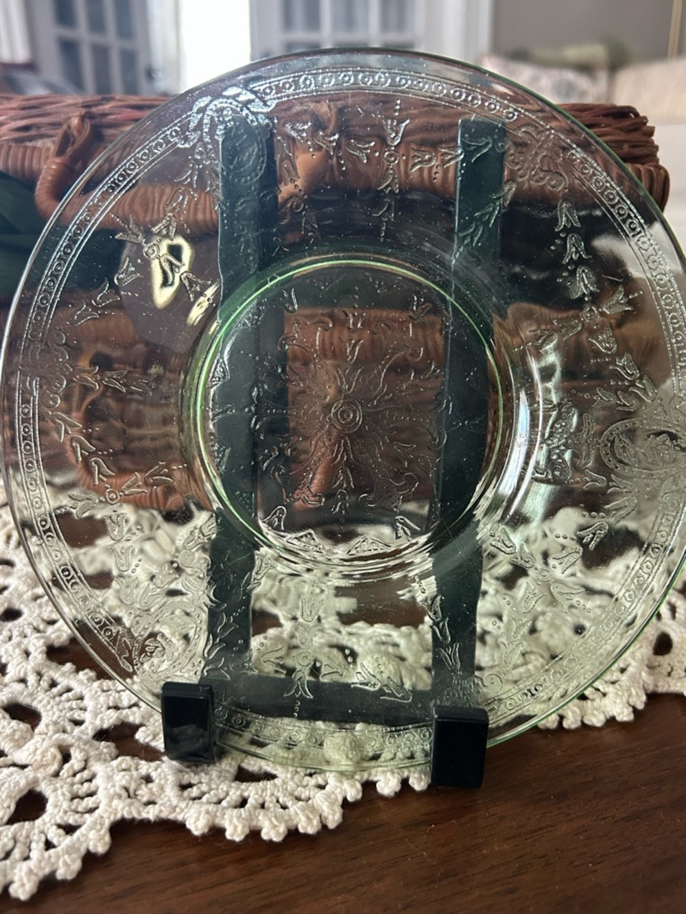 Vintage Anchor Hocking Cameo Ballerina Uranium Green Depression Glass Plate 7 in